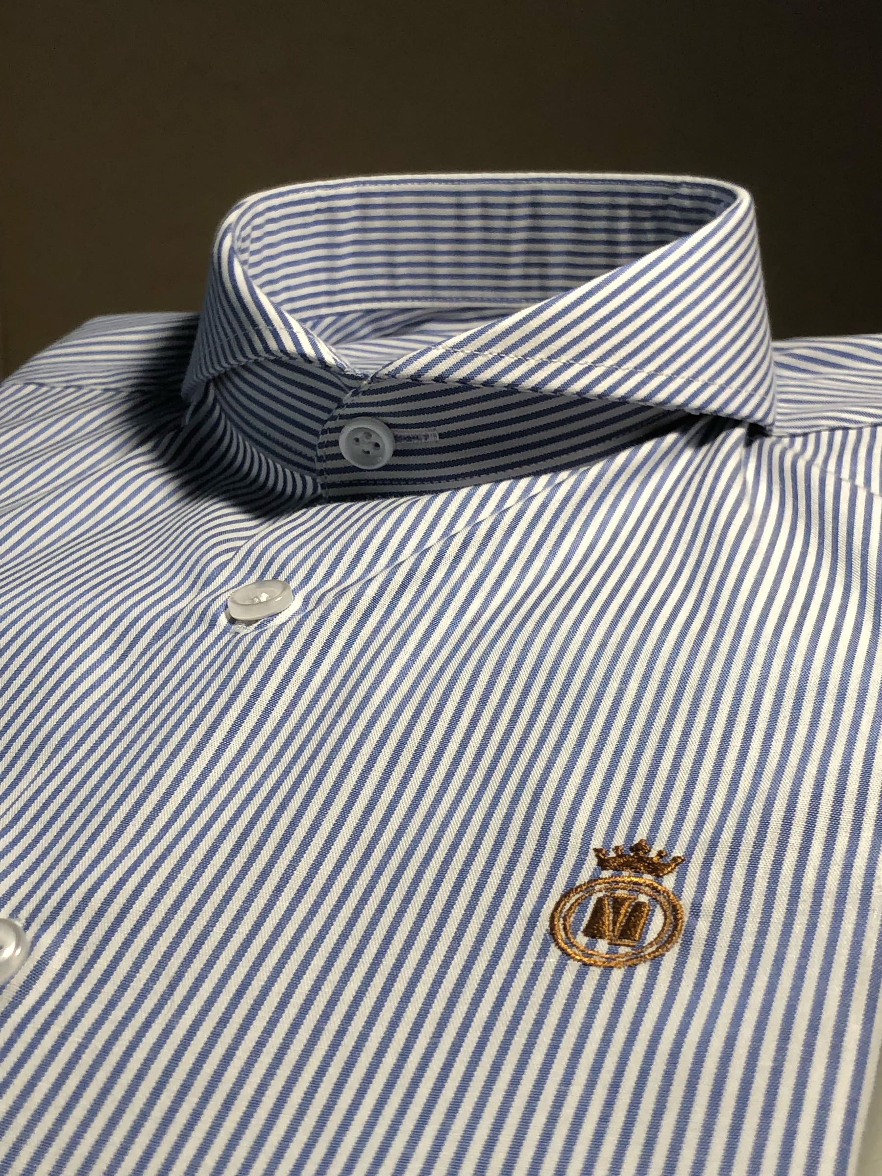 Camisa Cutaway Listrada Azul