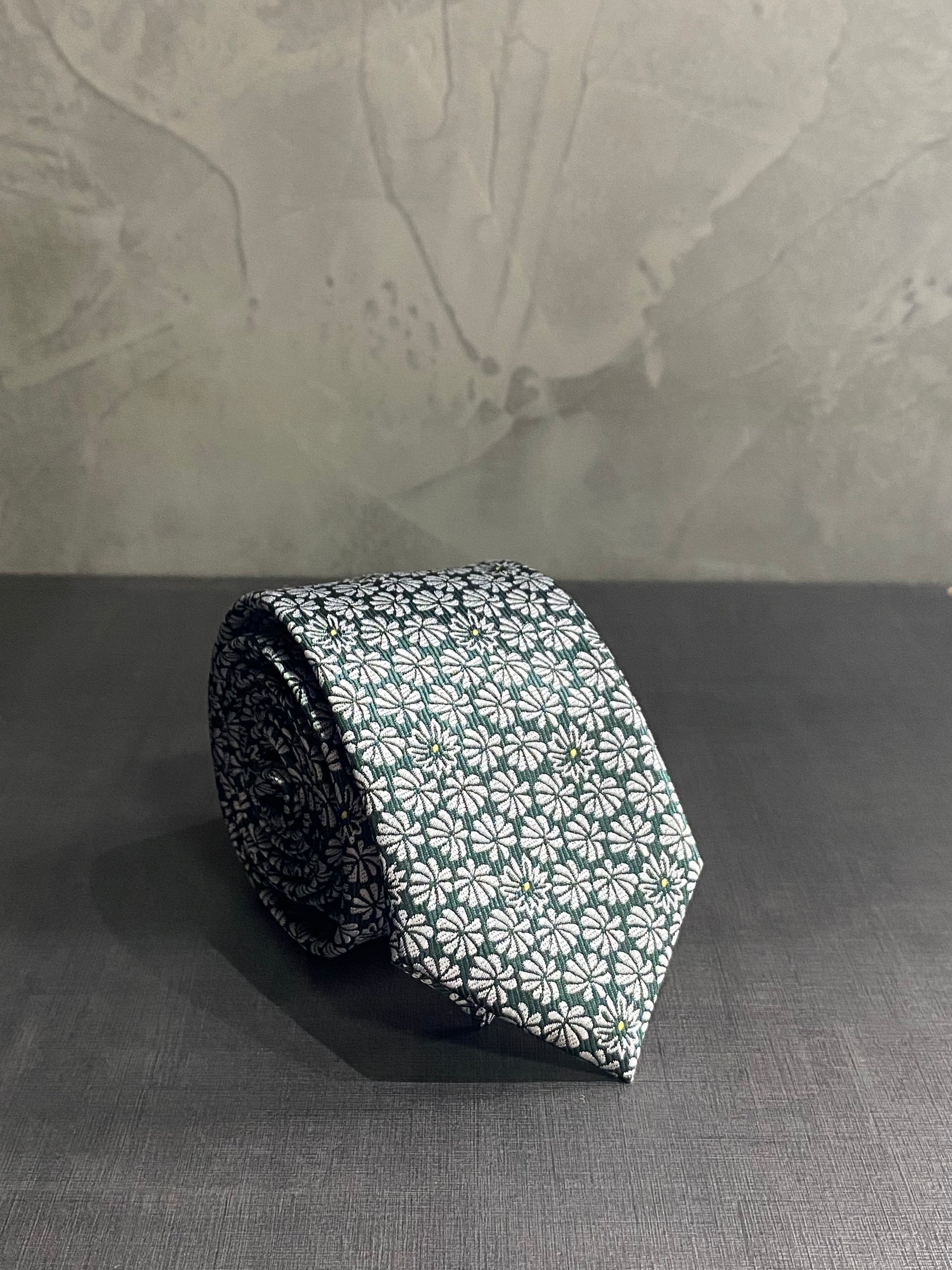 Gravata Verde/Flores