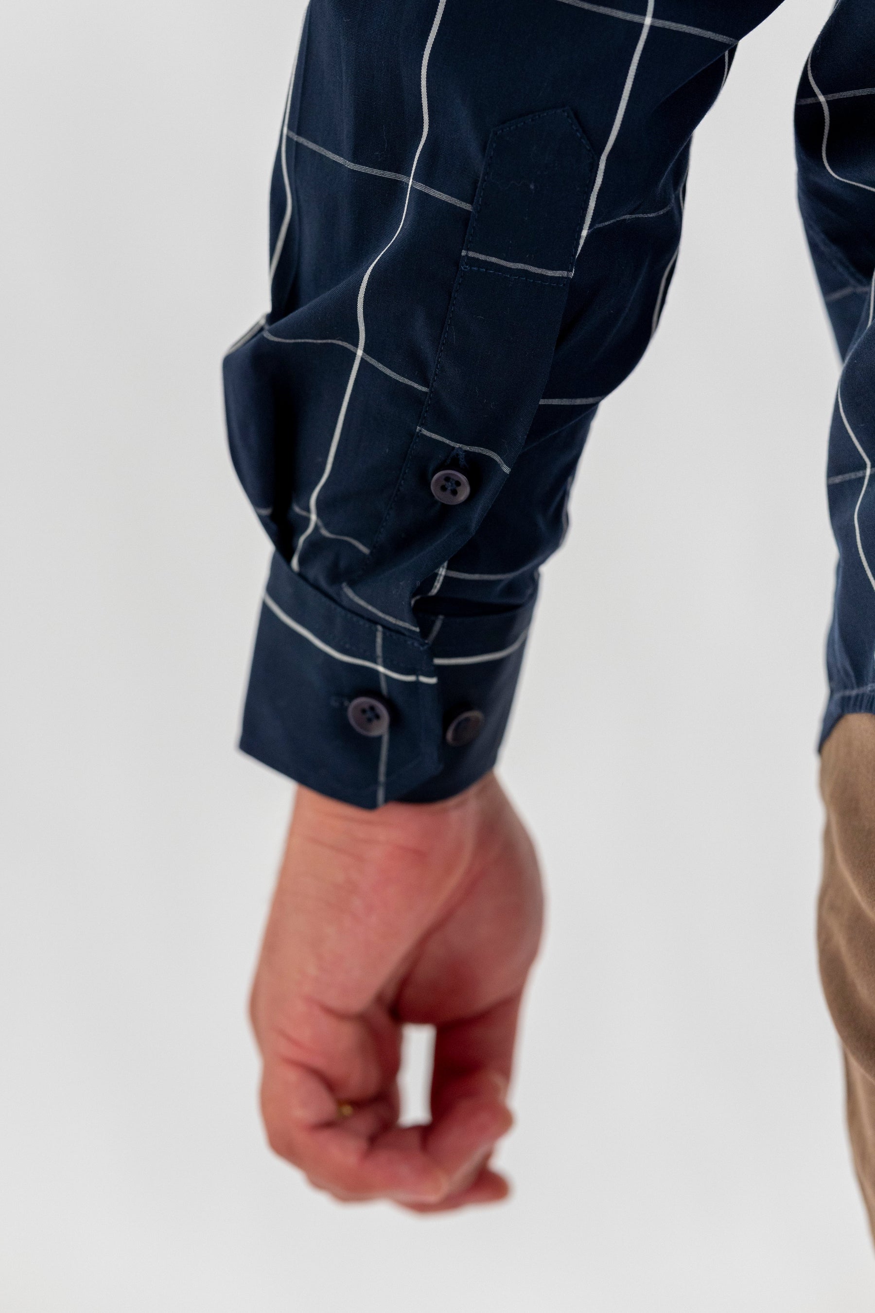 Constância - A Camisa Xadrez Azul Marinho Valentin