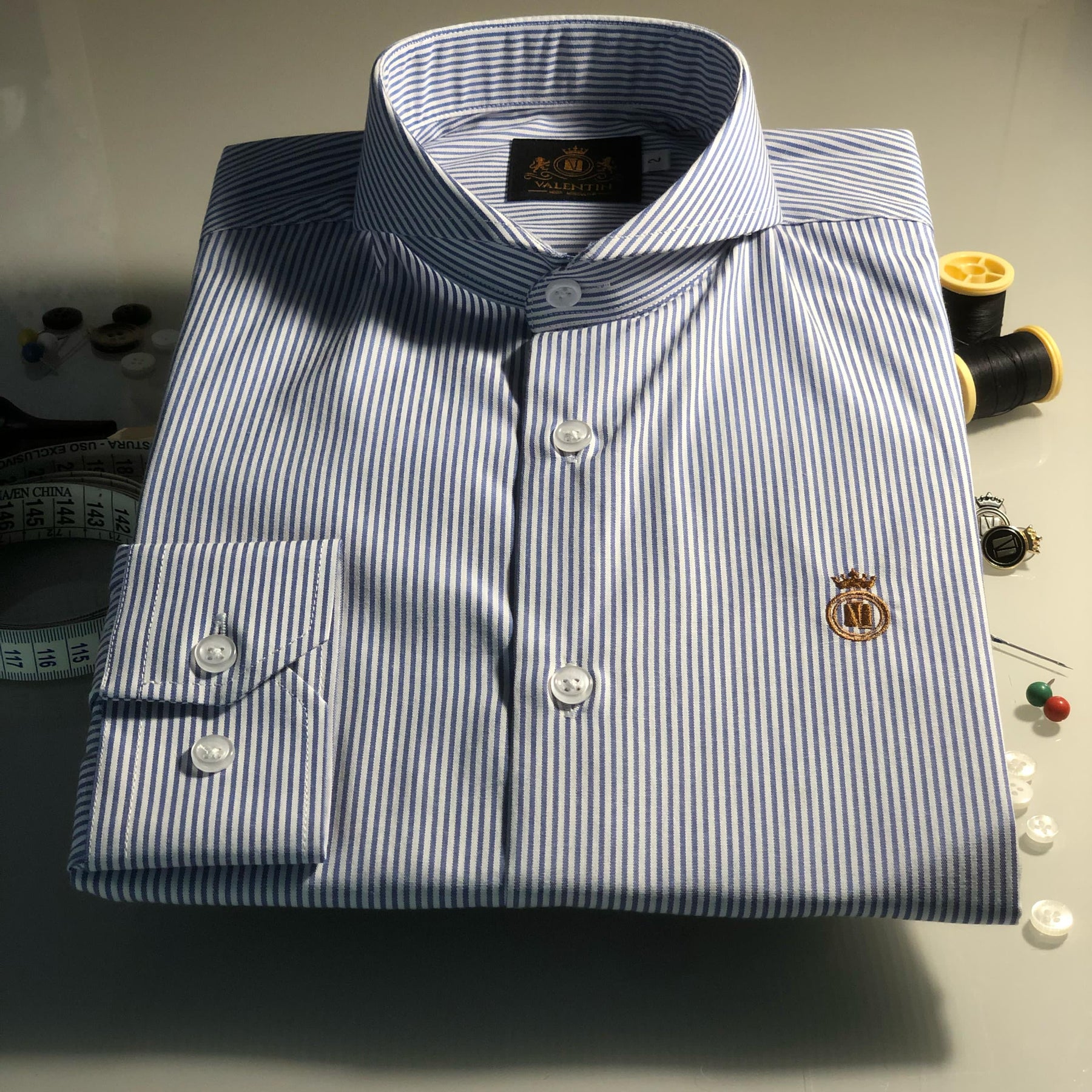 Camisa Cutaway Listrada Azul