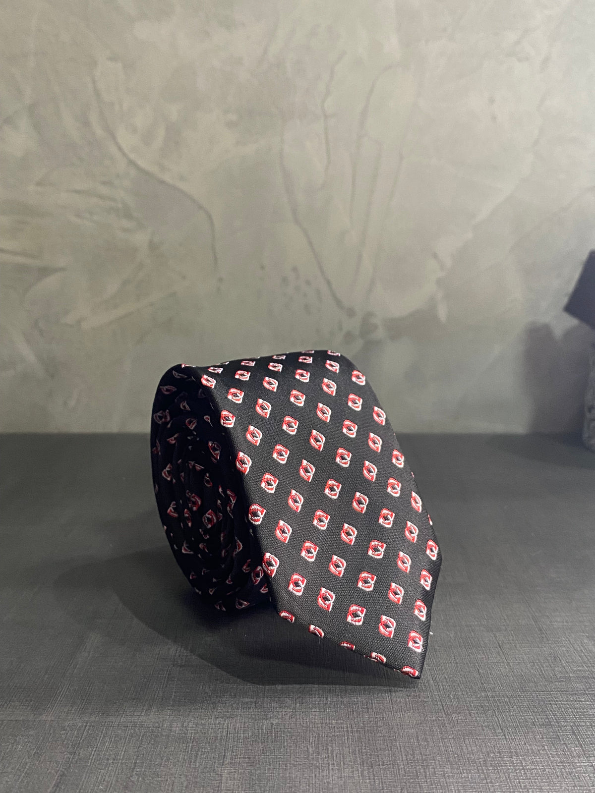 Gravata Preta/Vermelho